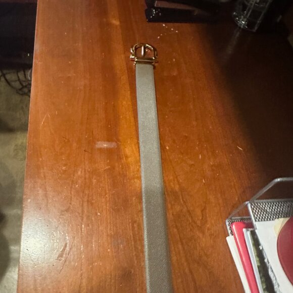 Salvatore Ferragamo Beige Textured Leather Belt with Gold Buckle 95 cm - Picture 8 of 10